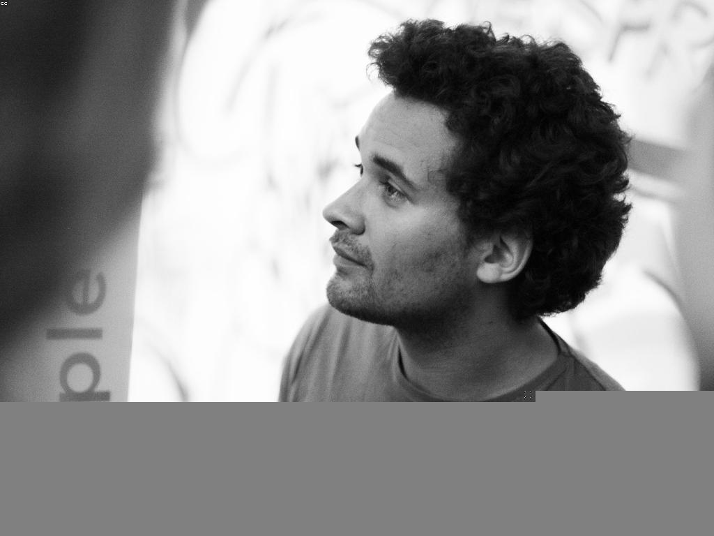 ការកែលម្អកម្រងសេវាកម្មពហុ